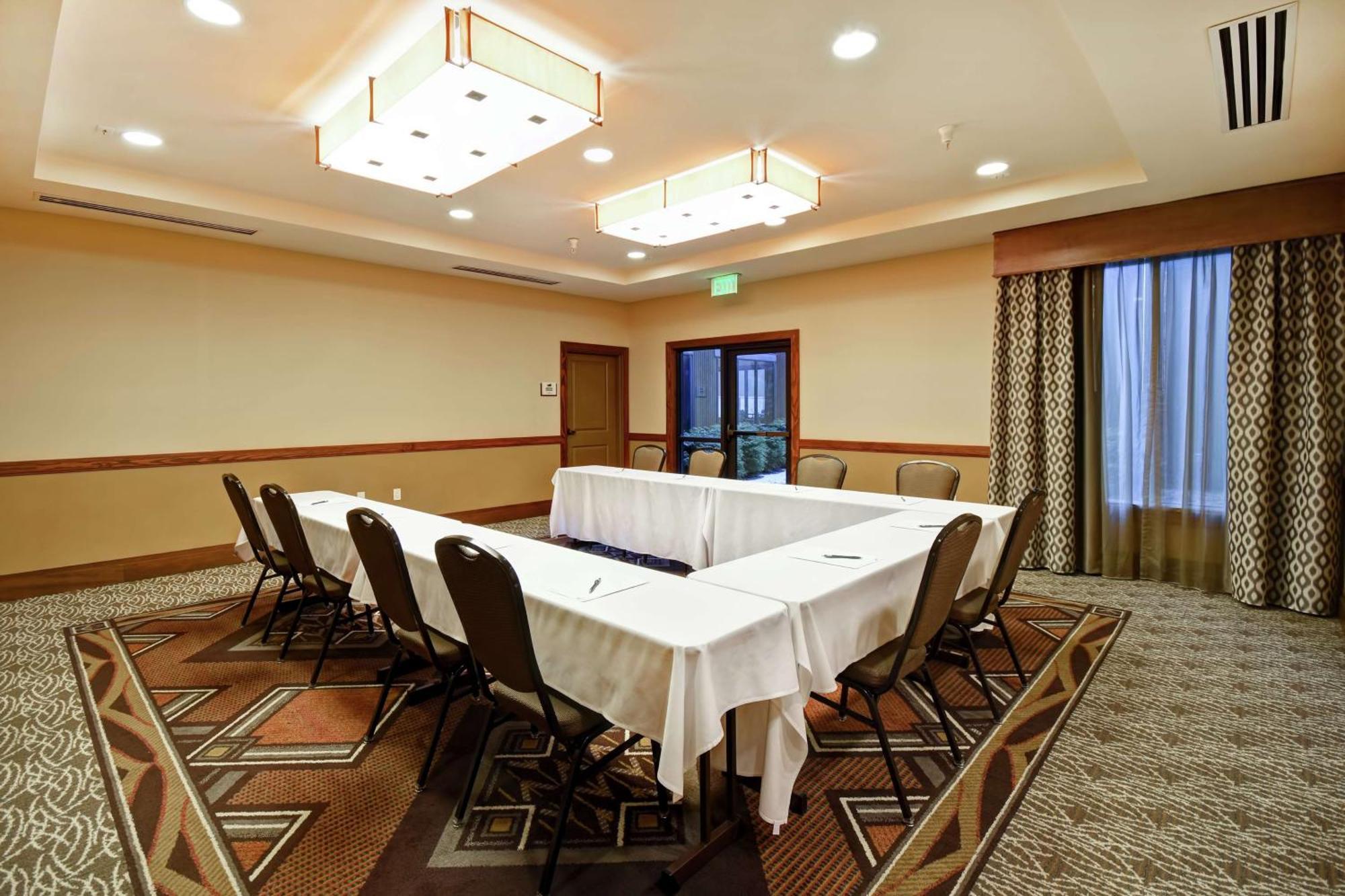 Homewood Suites By Hilton Kalispell Exterior foto